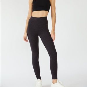 TNA Chill Atmosphere Hi-Rise 7/8 Legging